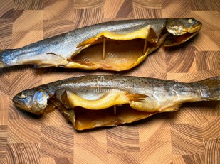 Японские снеки и крекеры: Форель радужная х/к