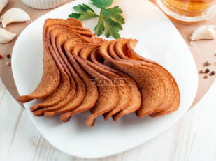 Гренки черные со вкусом бекона: Ресторанные гренки с сметаной и зеленью